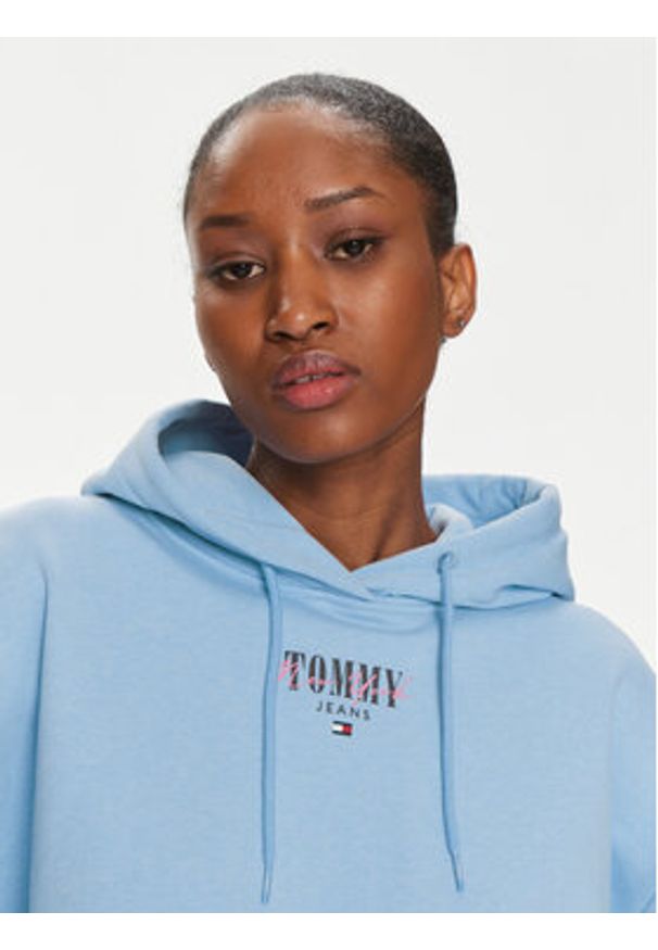 Tommy Jeans Bluza Essential Logo DW0DW17797 Błękitny Relaxed Fit. Kolor: niebieski. Materiał: syntetyk, bawełna