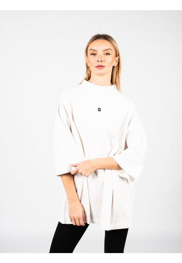 Yeezy Gap Engineered by Balenciaga - Yeezy Gap Engineered By Balenciaga T-Shirt "Logo" | 719614 TMVQ2 | Mężczyzna | Biały. Kolor: biały. Materiał: bawełna. Wzór: nadruk