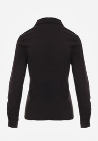 Renee - Czarna Gładka Koszula Zapinana na Guziki Hejora. Okazja: na co dzień, na randkę. Kolor: czarny. Materiał: wiskoza, jeans, satyna. Wzór: gładki. Styl: casual #8