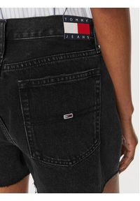 Tommy Jeans Szorty jeansowe DW0DW17633 Czarny Regular Fit. Kolor: czarny. Materiał: bawełna #2