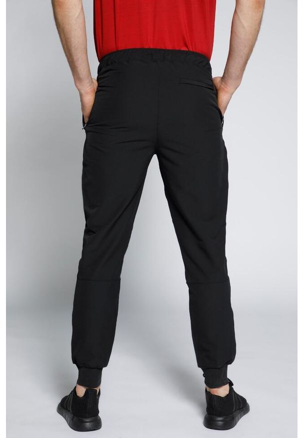 JAY-PI - Męskie Spodnie funkcyjne FLEXNAMIC® outdoor elastyczny pas podstawowy krój. Kolekcja: plus size. Kolor: czarny. Materiał: elastan, poliester, materiał. Sport: outdoor