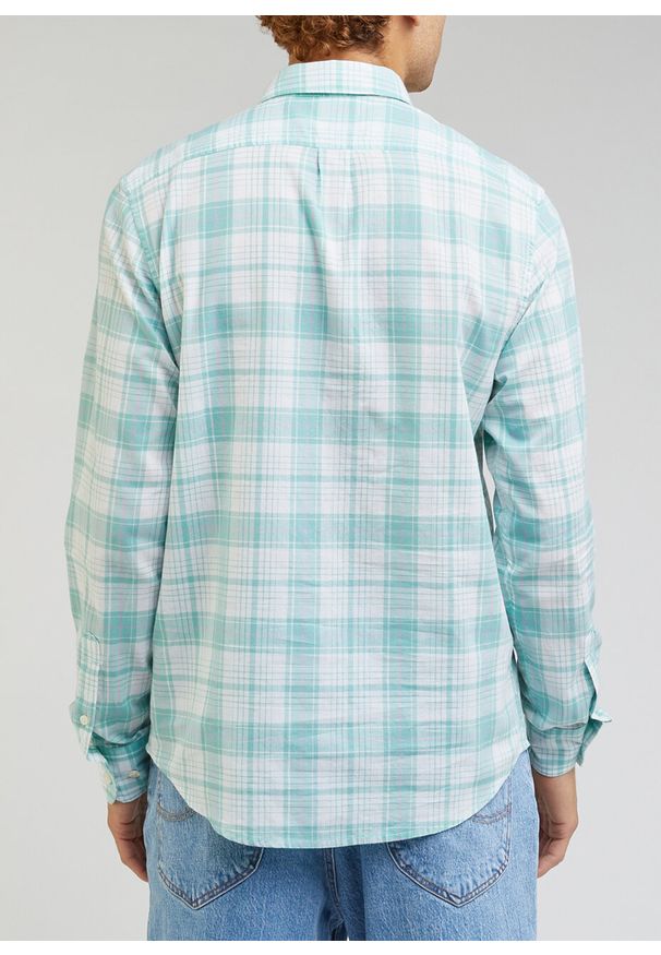 Lee - LEE BUTTON DOWN MĘSKA KOSZULA MATERIAŁOWA DUSTY JADE L880BA41 112330673. Typ kołnierza: button down. Materiał: materiał