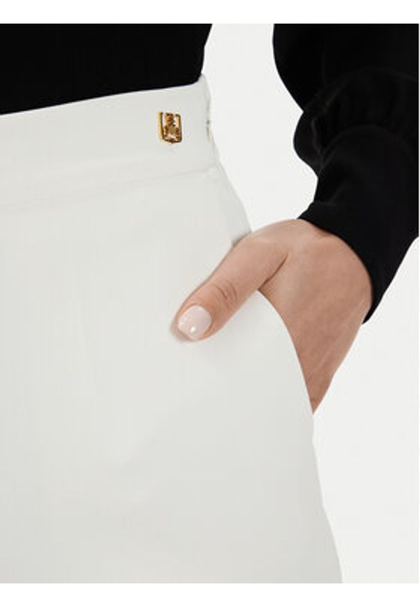 Elisabetta Franchi Spodnie materiałowe PA-030-46E2-V250 Biały Regular Fit. Kolor: biały. Materiał: syntetyk
