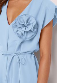 Born2be - Niebieski Wiązany Kombinezon z Prostymi Nogawkami i Wiskozą oraz Kwiatową Aplikacją Dimenna. Kolor: niebieski. Materiał: wiskoza. Wzór: kwiaty, aplikacja. Styl: elegancki #7