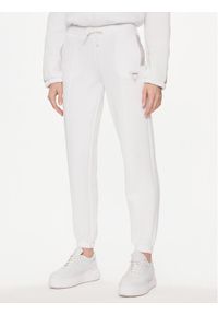 Guess Spodnie dresowe Kiara V4GB1 4FL04P Biały Regular Fit. Kolor: biały. Materiał: syntetyk, bawełna