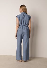 Born2be - Niebieski Wiskozowy Komplet w Stylu Safari Spodnie i Bluzka na Suwak z Wiązaniem Iphisei. Kolor: niebieski. Materiał: wiskoza #5