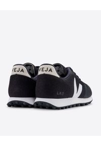 Veja - VEJA - Czarne sneakersy SDU RT. Okazja: na co dzień. Kolor: czarny. Materiał: guma, materiał. Wzór: aplikacja #2