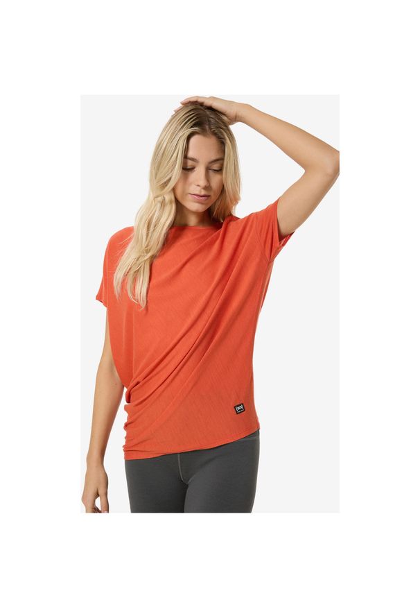 Koszulka SUPER.NATURAL W YOGA LOOSE TEE. Kolor: pomarańczowy. Sport: fitness