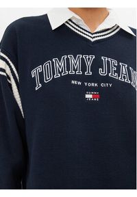 Tommy Jeans Sukienka dzianinowa Varsity DW0DW19807 Granatowy Regular Fit. Kolor: niebieski. Materiał: bawełna