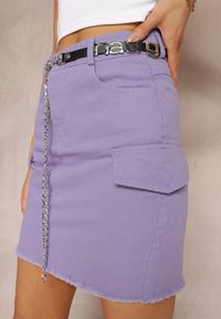 Renee - Jasnofioletowa Ołówkowa Spódnica Mini z Jeansu z Imitacją Kieszeni i Dodatkowym Paskiem Josaria. Okazja: na co dzień. Kolor: fioletowy. Materiał: jeans. Styl: casual #2