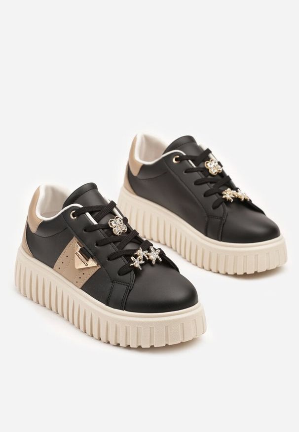 Born2be - Czarne Sneakersy na Grubej Podeszwie z Metalicznymi Aplikacjami Elealenna. Okazja: na co dzień. Zapięcie: sznurówki. Kolor: czarny. Materiał: jeans. Wzór: aplikacja