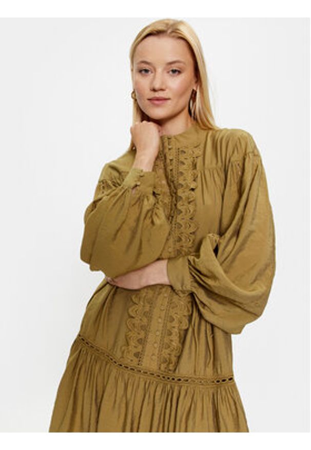 Bruuns Bazaar Sukienka codzienna Karla BBW3388 Zielony Regular Fit. Okazja: na co dzień. Kolor: zielony. Materiał: wiskoza. Typ sukienki: proste. Styl: casual