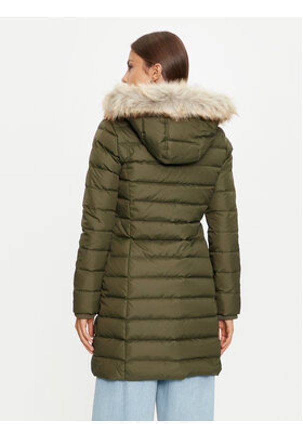 Tommy Jeans Kurtka puchowa Essential DW0DW18864 Zielony Slim Fit. Kolor: zielony. Materiał: syntetyk. Sezon: zima