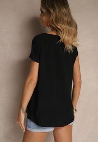 Renee - Czarna Wiskozowa Bluzka Oversize Lirealia. Okazja: na co dzień. Kolor: czarny. Materiał: wiskoza. Styl: casual #4