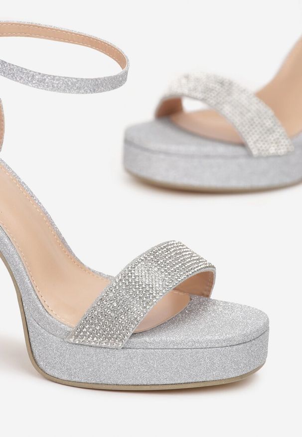 Born2be - Srebrne Sandały Połyskujące na Platformie i Słupku Euphone. Kolor: srebrny. Obcas: na platformie