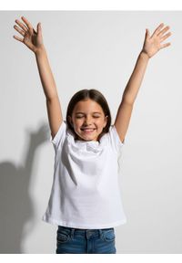 Sinsay - Koszulka z haftowanym kołnierzykiem - biały. Kolor: biały. Wzór: haft #1