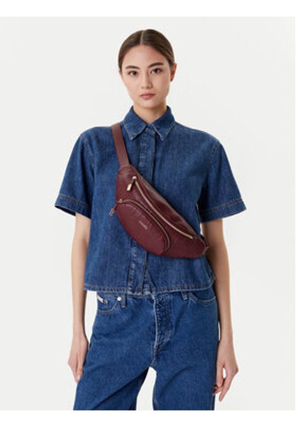 Liu Jo Saszetka nerka Esc M Bumbag AF5162 E0538 Bordowy. Kolor: czerwony. Materiał: skóra