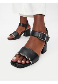 Clarks Sandały Siara65 Buckle 26176341 Czarny. Kolor: czarny. Materiał: skóra #5