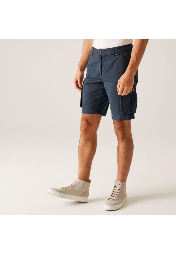 Regatta - Spodenki turystyczne męskie Shorebay cargo. Kolor: czerwony. Materiał: bawełna. Wzór: ze splotem. Sport: turystyka piesza