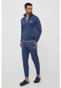 BOSS bluza męska kolor niebieski z aplikacją. Okazja: na co dzień. Kolor: niebieski. Materiał: materiał. Wzór: aplikacja. Styl: casual #2