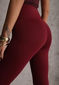 Renee - Bordowe Spodnie High Waist z Elastycznego Materiału z Gumką w Talii Dorra. Okazja: na co dzień, do pracy. Stan: podwyższony. Kolor: czerwony. Materiał: materiał. Styl: casual #6
