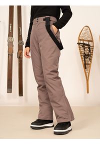 outhorn - Spodnie narciarskie membrana 5000 damskie Outhorn - brązowe. Kolor: brązowy. Materiał: materiał, poliester. Sezon: zima. Sport: narciarstwo