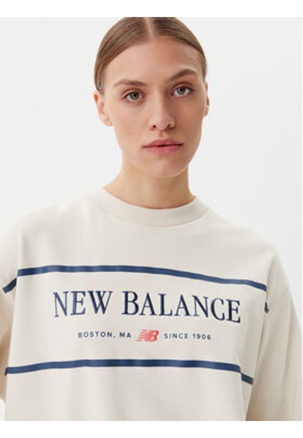 New Balance Bluza Athletics Nautical Lobster WT51923 Beżowy Oversize. Kolor: beżowy. Materiał: bawełna
