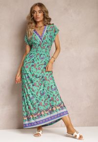 Renee - Zielona Rozkloszowana Sukienka Maxi z Printem Paisley z Gumką w Pasie Zoenia. Kolor: zielony. Wzór: paisley, nadruk. Sezon: lato, wiosna. Długość: maxi