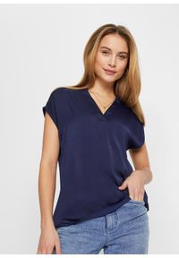 bonprix - Luźniejsza bluzka satynowa z obniżoną linią ramion i krótkim rękawem. Typ kołnierza: typu henley. Kolor: niebieski. Materiał: satyna. Długość rękawa: krótki rękaw. Długość: krótkie #1