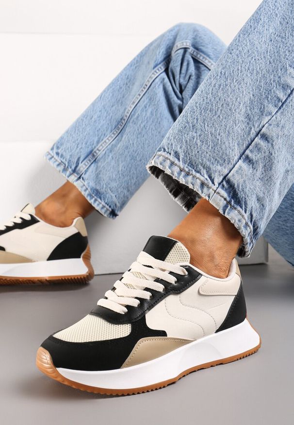 Renee - Czarno-Beżowe Sneakersy z Siateczkową Wstawką na Nosku Hlimeltia. Kolor: beżowy. Materiał: dresówka, jeans