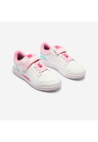 Buty sportowe dla dzieci Decathlon Playventure Yard. Zapięcie: rzepy. Kolor: biały, różowy, wielokolorowy. Materiał: kauczuk, skóra. Szerokość cholewki: normalna. Sport: turystyka piesza