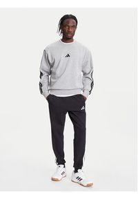 Adidas - adidas Bluza Essentials 3-Stripes JE6308 Szary Regular Fit. Kolor: szary. Materiał: syntetyk, bawełna #5