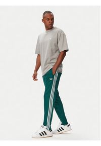 Adidas - adidas Spodnie dresowe Beckenbauer KE1668 Zielony ciemny Regular Fit. Kolor: zielony. Materiał: bawełna #2