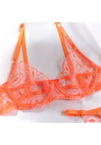 Intica - Komplet bielizny z haftem na romantyczny wieczór Youngsoon. Kolor: pomarańczowy. Materiał: materiał. Wzór: haft #3