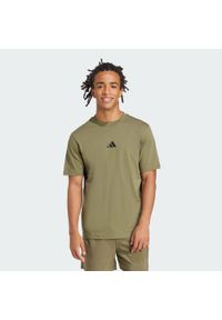 Adidas - Koszulka Essentials Small Logo Single Jersey. Kolor: czarny, wielokolorowy, beżowy. Materiał: jersey. Sport: fitness