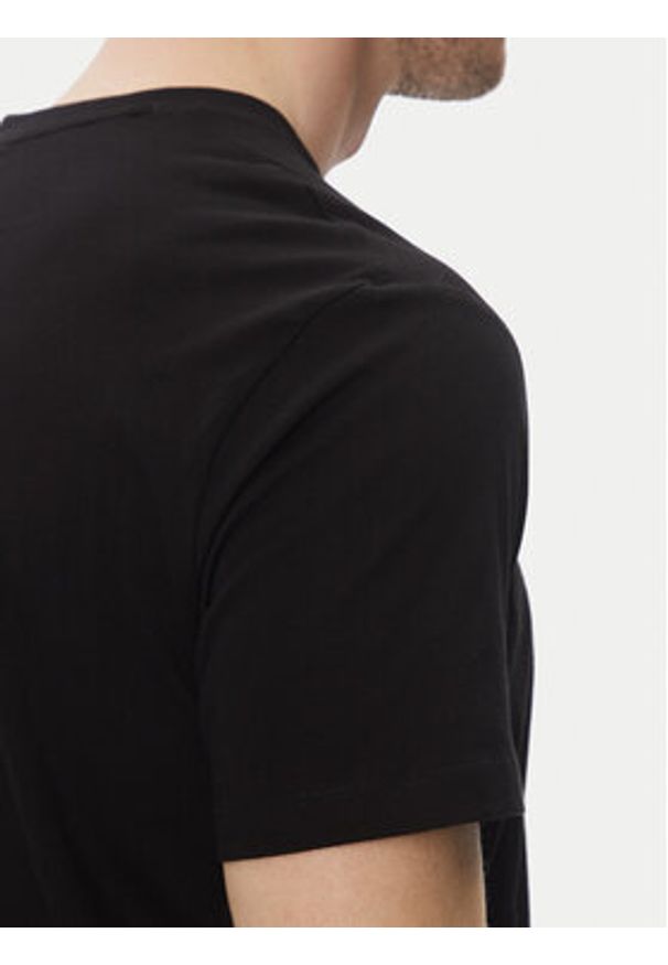 Armani Exchange T-Shirt XM000555 AF10358 UC001 Czarny Regular Fit. Kolor: czarny. Materiał: bawełna