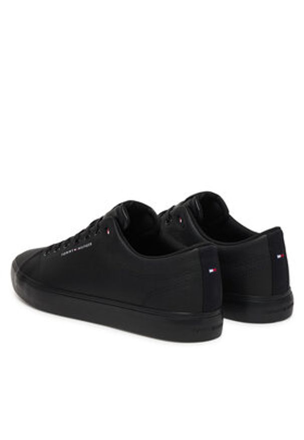 TOMMY HILFIGER - Tommy Hilfiger Sneakersy Th Hi Vulc Core Low Lth Ii Ess FM0FM05511 Czarny. Kolor: czarny. Materiał: skóra
