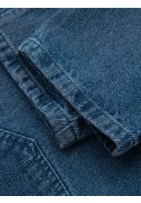 Ombre Clothing - Jeansowe spodnie męskie CARROT FIT z przetarciami – niebieskie V2 - Rozmiar: XL. Okazja: na co dzień. Kolor: niebieski. Materiał: jeans. Wzór: aplikacja. Styl: klasyczny, casual #9
