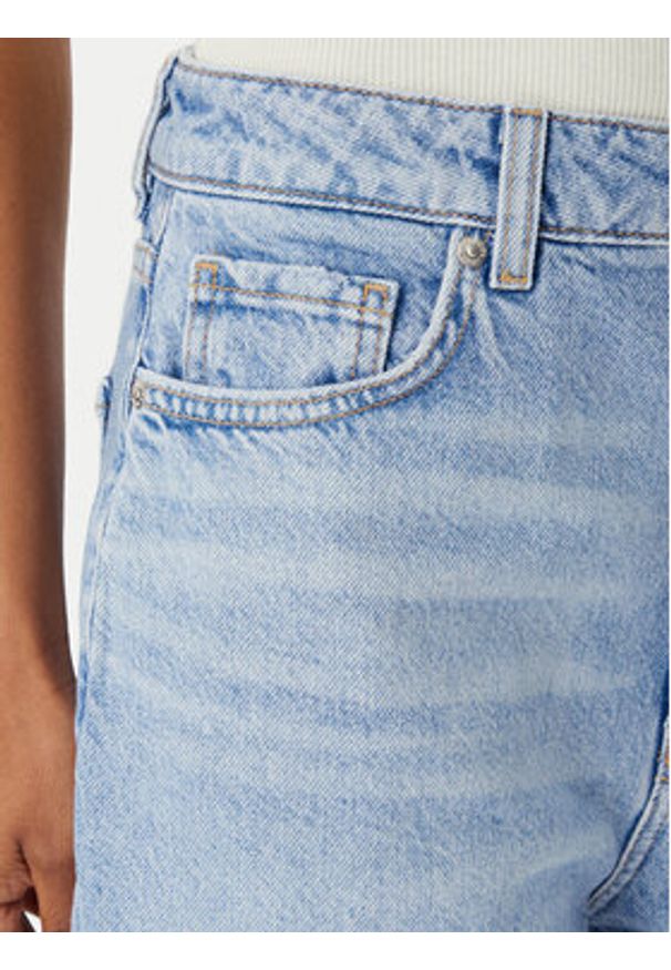 Hugo - HUGO Bermudy Gelita 1 50557010 Niebieski jasny Relaxed Fit. Kolor: niebieski. Materiał: bawełna