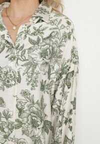 Born2be - Zielona Wiskozowa Sukienka Koszulowa w Kwiaty Varvesa. Okazja: na co dzień. Typ kołnierza: kołnierzyk klasyczny. Kolor: zielony. Materiał: wiskoza. Długość rękawa: długi rękaw. Wzór: kwiaty. Typ sukienki: koszulowe. Styl: klasyczny, casual, elegancki #2