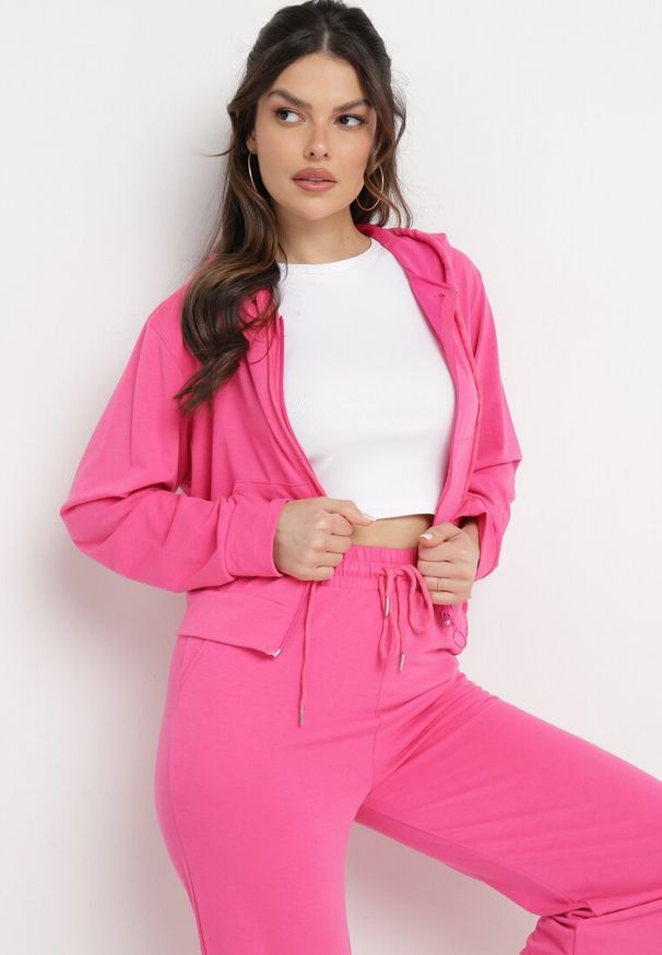 Born2be - Fuksjowy Komplet Dresowy Bluza z Kapturem Rozpinana i Szerokie Spodnie Avesmira. Kolor: różowy. Materiał: dresówka