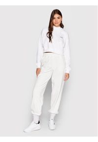 Adidas - adidas Bluza HK5170 Biały Loose Fit. Kolor: biały. Materiał: bawełna #3