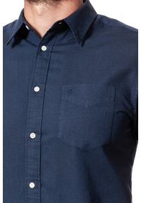 Wrangler - KOSZULA MĘSKA KRÓTKI RĘKAW WRANGLER SS 1 PKT SHIRT NAVY W5860LO35 112129506. Typ kołnierza: kołnierzyk klasyczny. Materiał: len, tkanina. Długość rękawa: krótki rękaw. Długość: krótkie. Wzór: gładki. Styl: klasyczny #7