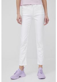 Calvin Klein jeansy damskie medium waist. Kolor: biały