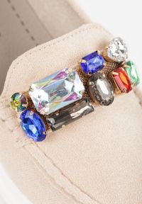 Born2be - Beżowe Mokasyny na Grubej Podeszwie z Przeszyciami i Kolorowymi Kryształkami Iaria. Kolor: beżowy. Materiał: jeans, satyna. Wzór: kolorowy. Styl: elegancki, klasyczny #7