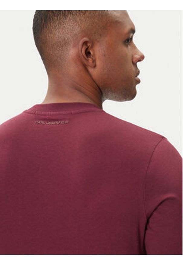 Karl Lagerfeld - KARL LAGERFELD T-Shirt 755710 554224 Fioletowy Regular Fit. Typ kołnierza: dekolt w karo. Kolor: fioletowy. Materiał: bawełna