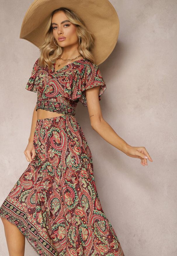 Renee - Czarno-Bordowy Wiskozowy Komplet 2-Częściowy w Print Paisley Długa Spódnica i Kopertowy Top Aeodosia. Kolor: czarny. Materiał: wiskoza. Wzór: paisley, nadruk