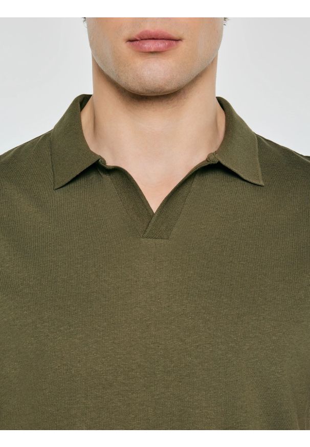 Big-Star - Koszulka męska polo z domieszką lnu khaki Enger 303. Typ kołnierza: polo. Kolor: zielony. Materiał: len. Sezon: lato. Styl: elegancki