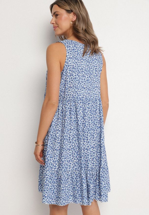Born2be - Niebieska Bawełniana Sukienka Bez Rękawów w Kolorowe Plamki Nattelle. Okazja: na co dzień. Kolor: niebieski. Materiał: bawełna. Długość rękawa: bez rękawów. Wzór: kolorowy. Styl: klasyczny, casual, elegancki