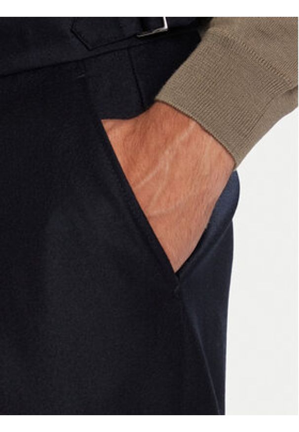 BOSS Chinosy C-Perino 50551829 Niebieski Tapered Fit. Kolor: niebieski. Materiał: wełna